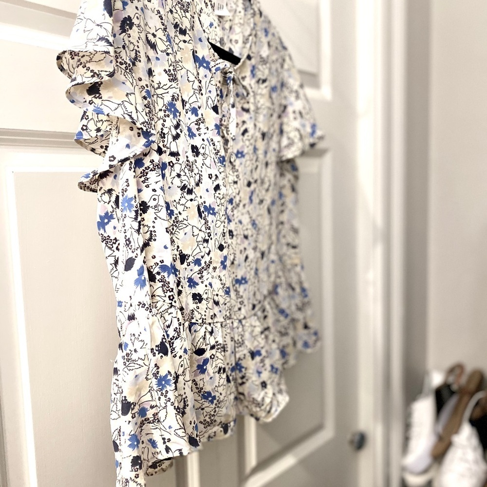 Gap | Tie Neck Flower Print Blouse - Picture 3 of 11